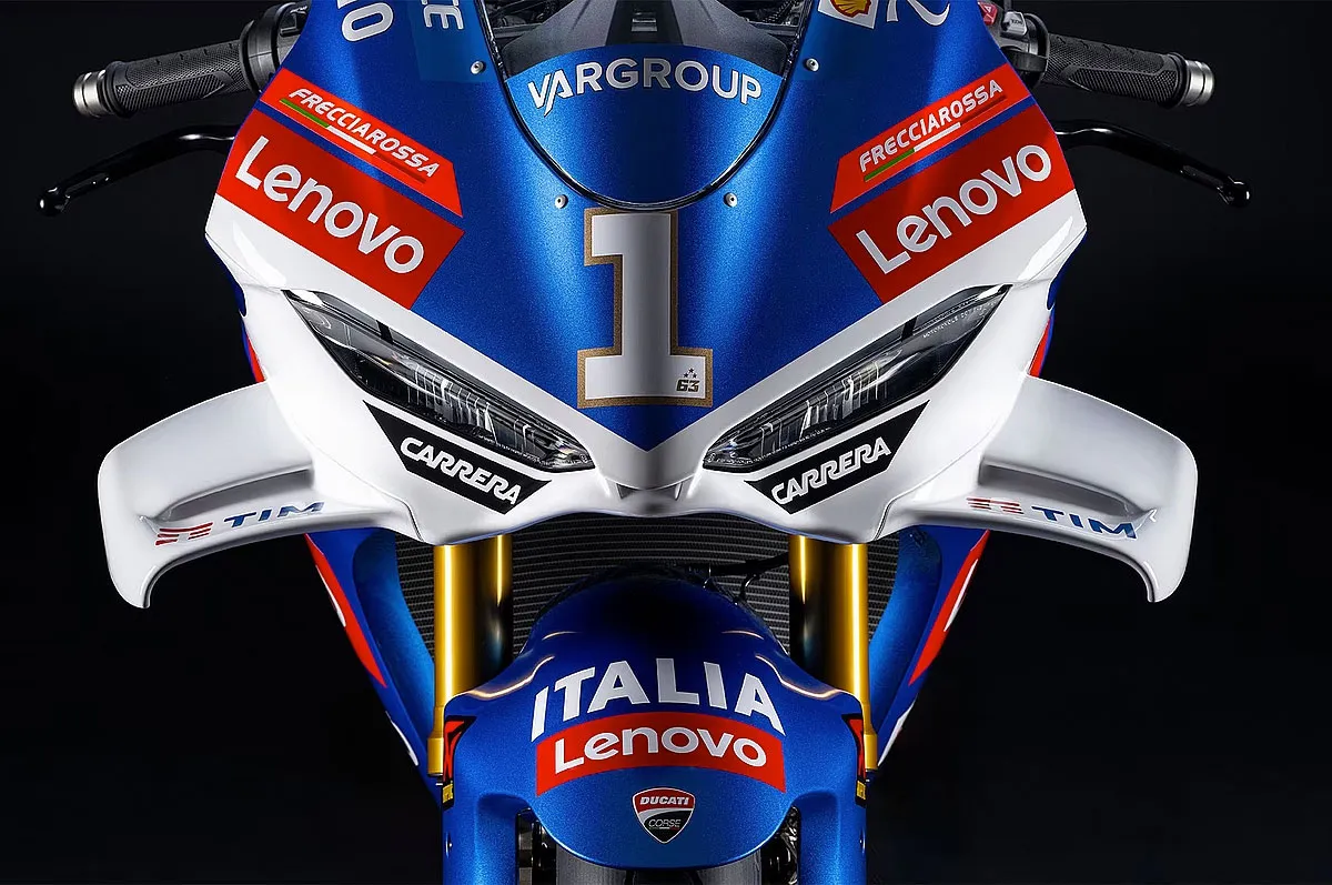 ducati-panigale-tricolor.jpg