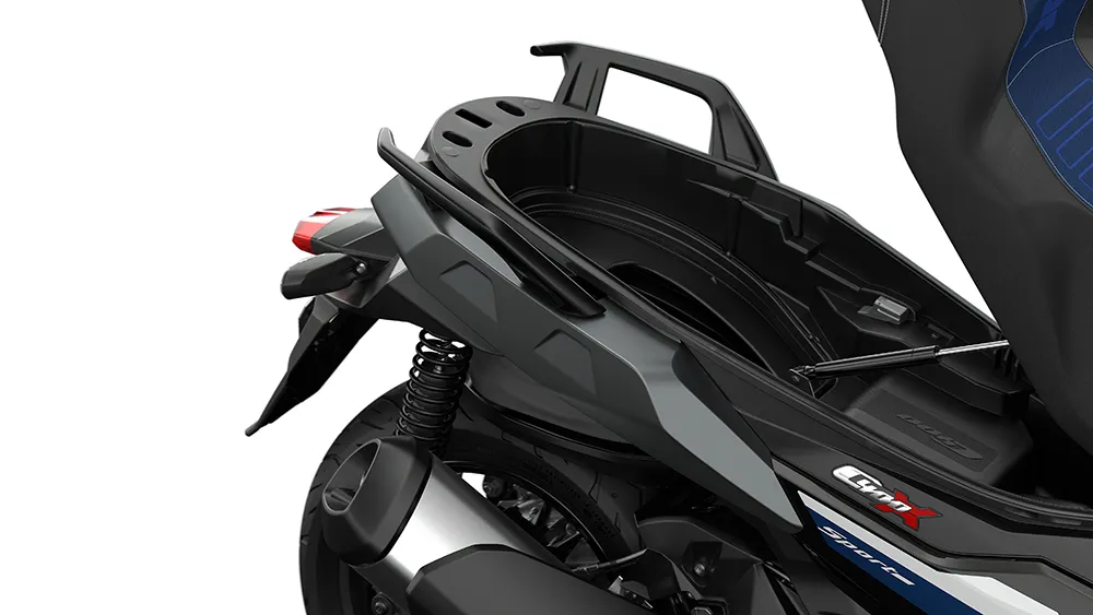 web-P90412882_highRes_bmw-c-400-x.jpg