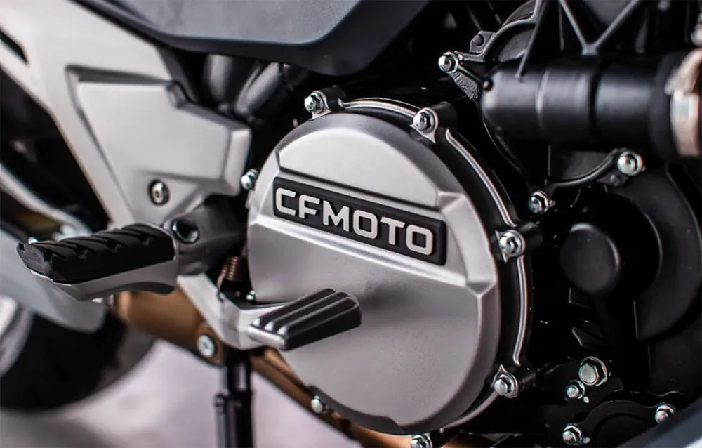 CFMoto lanzó oficialmente en China la 1250TR-G con motor KTM