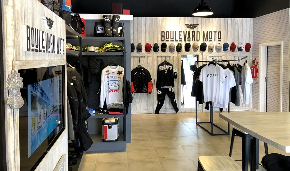 Boulevard Moto abrió la primera tienda de indumentaria para motociclistas en Canning