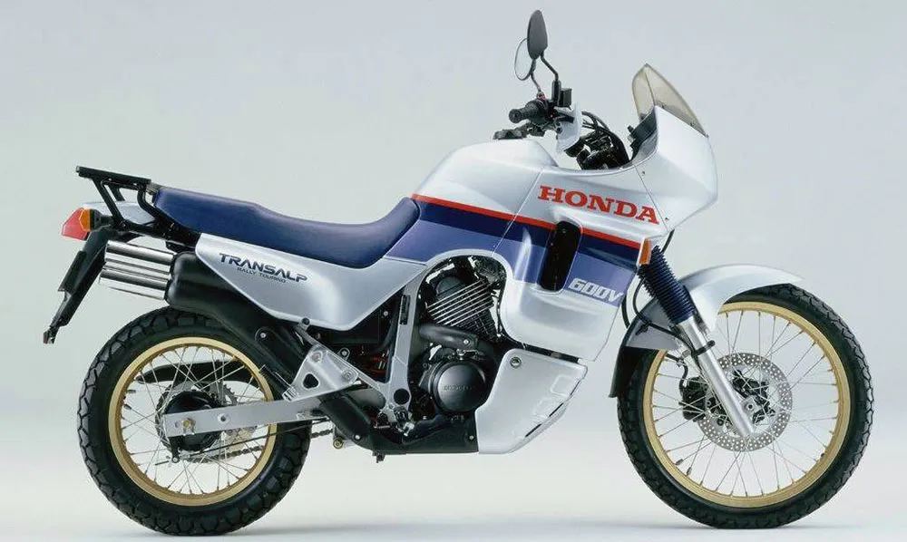 ¿Vuelve la Honda Transalp?