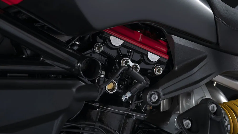 web-DUCATI_XDIAVEL_BLACK_STAR-_25.jpg