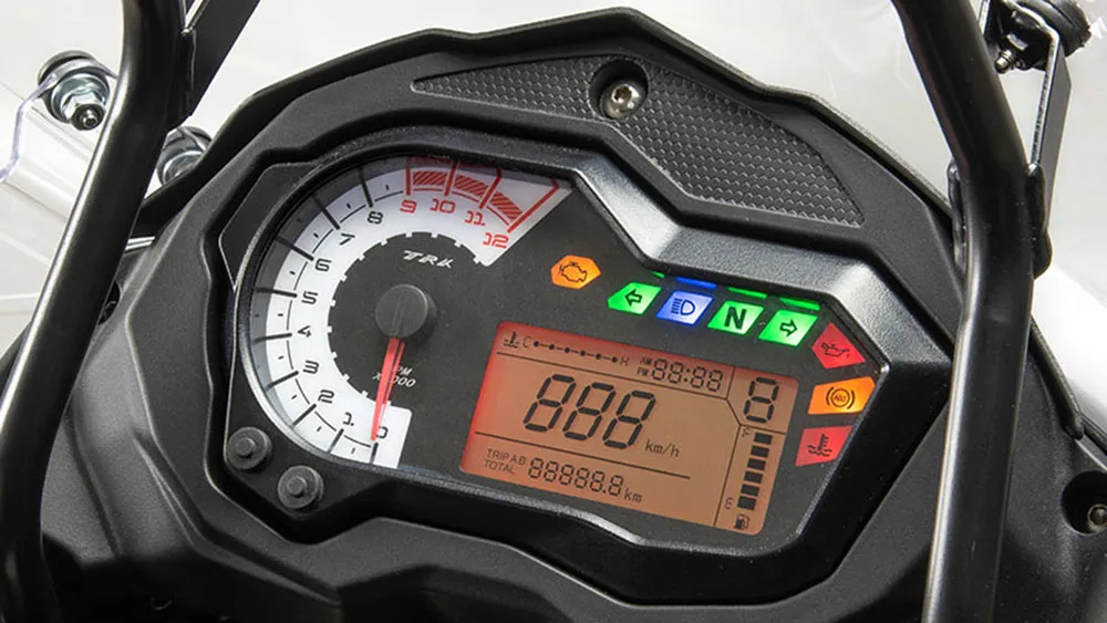 web-trk502x_My2020-tablero.jpg
