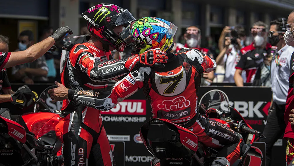 DucatiCorse3-WEB.jpg