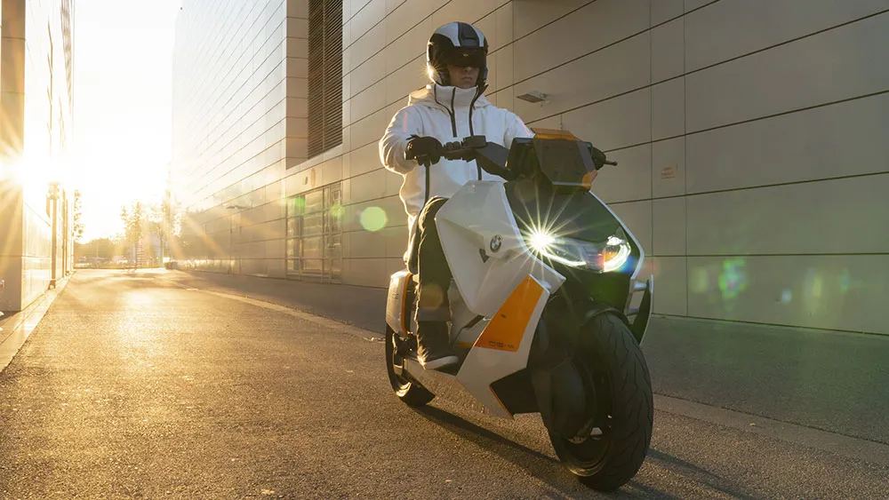 Nuevo scooter eléctrico de BMW, el Definition CE 04