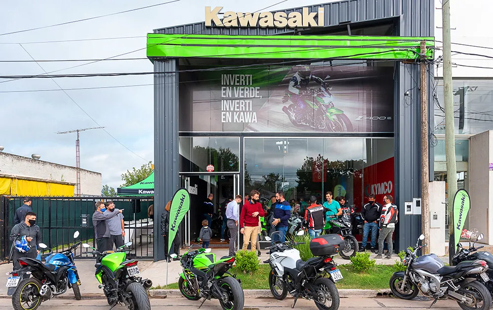 WEB-Kawasaki-Decon-Group-3.jpg