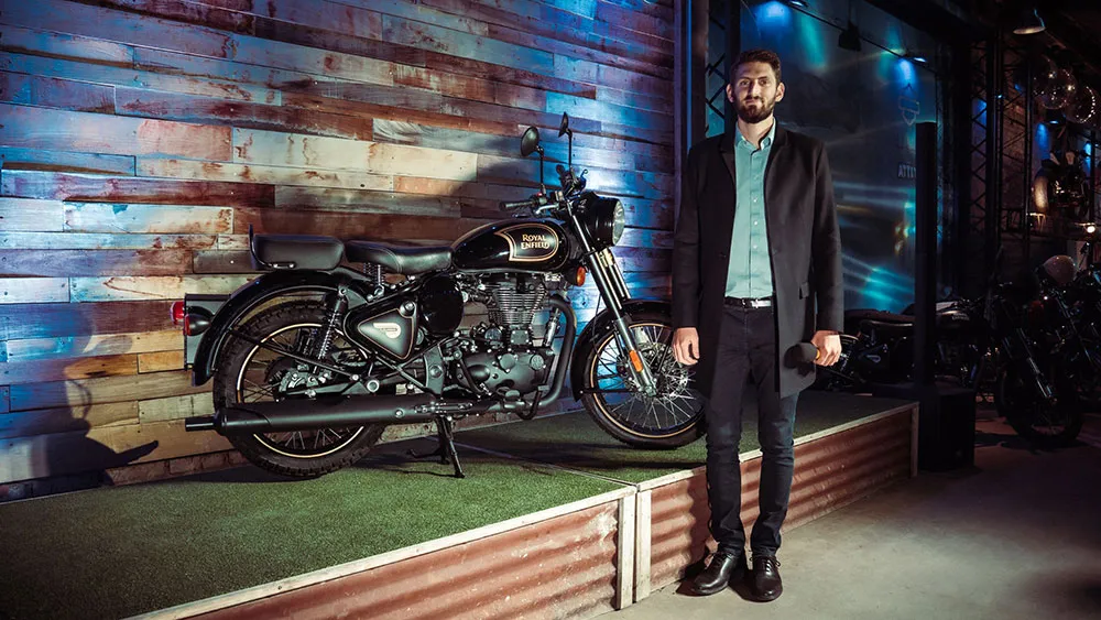Royal Enfield lanza su nueva plataforma de e-commerce, con la preventa de una edición limitada