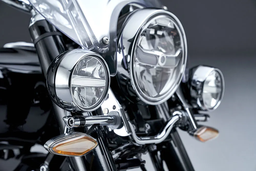 web-bmw-r-18-classic-9.jpg