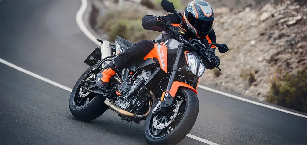 portada-Fotos-accion-KTM-790-Duke-2018-10.jpg