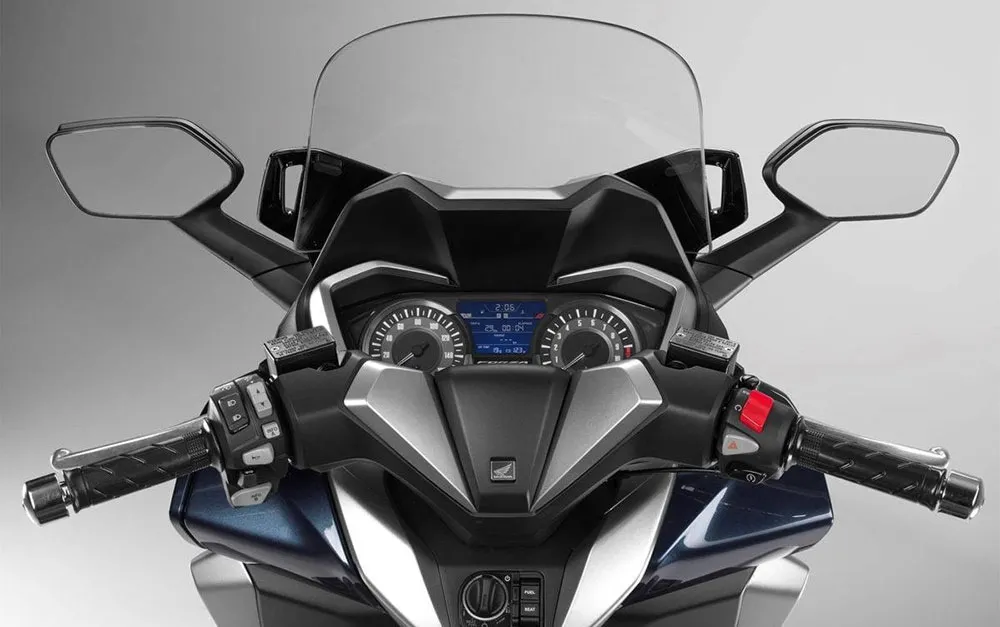 WEB-Honda-Forza-300-2018-26-1200x899-1.jpg