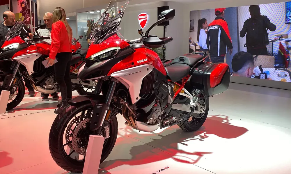 multistrada-v4s.jpg