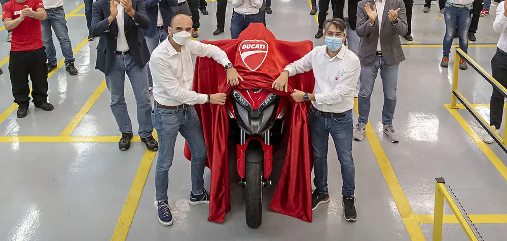 portada-DUCATI-MultistradaV4.jpg