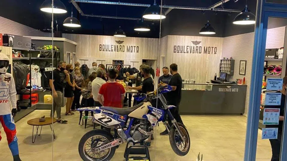 Boulevard Moto abrió la primera tienda de indumentaria para motociclistas en Canning