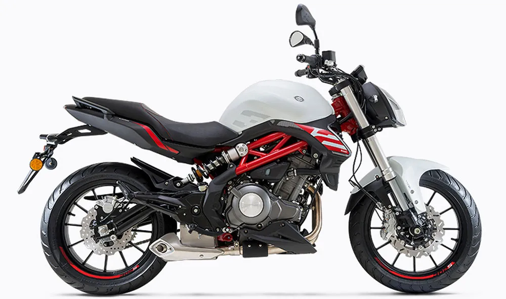 Finalmente, Benelli lanzó la 302S, ahora con ABS