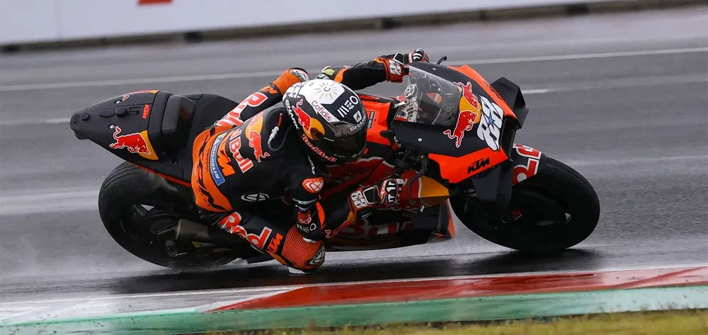 oliveira.jpg
