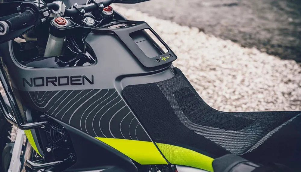 Fotos espía de la nueva Husqvarna Norden 901