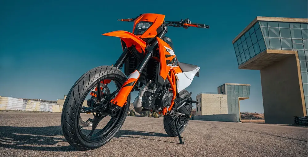 ktm-125.jpg