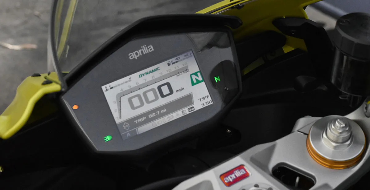 tablero-aprilia-rs660.jpg