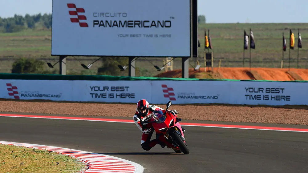 WEB-DryHandlingTrack_CircuitoPanamericano_021.jpg