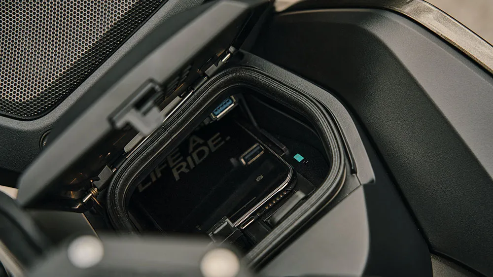La nueva BMW R 1250 RT, ahora también con control de crucero adaptativo