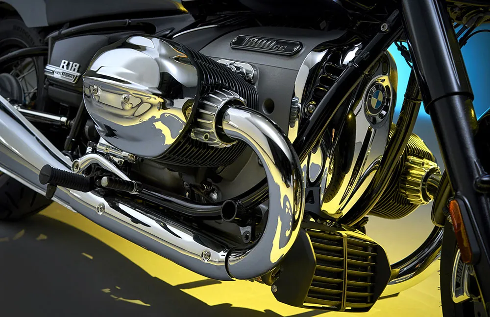 WEB-P90386395_highRes_the-bmw-r-18-first-e.jpg