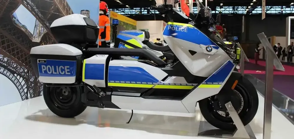 scooter-bmw.jpg