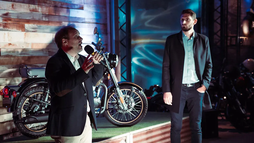 Royal Enfield lanza su nueva plataforma de e-commerce, con la preventa de una edición limitada