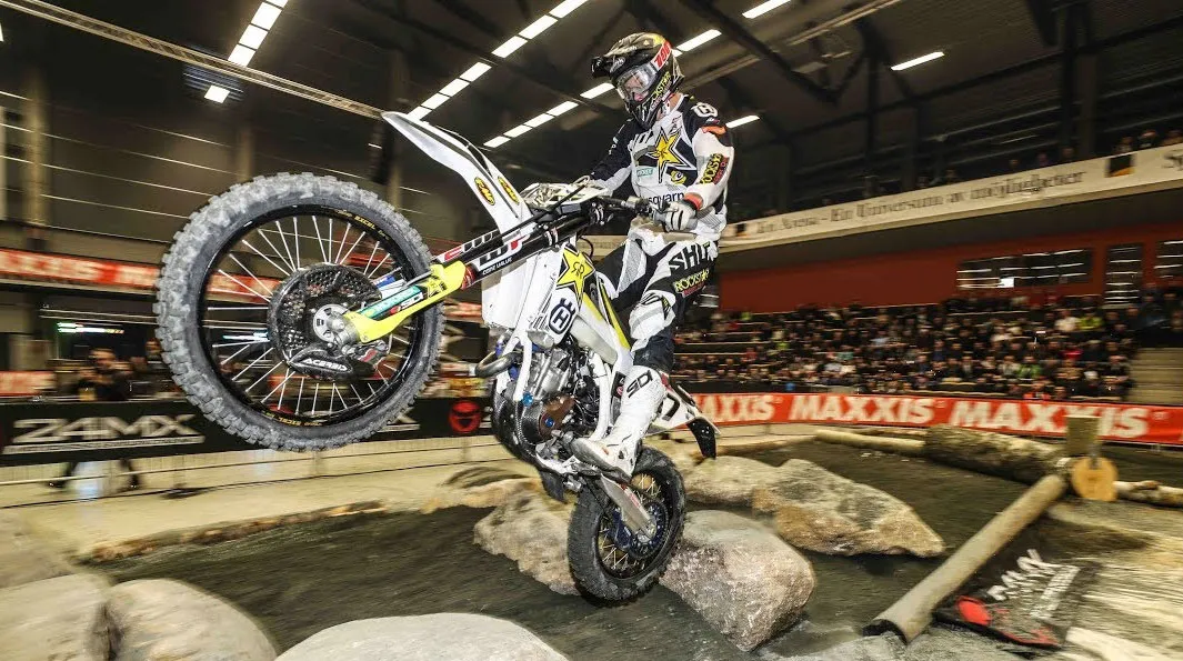 super-enduro-demo.jpg