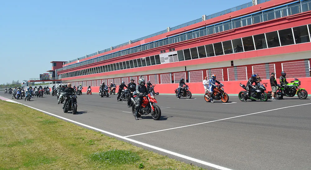 800KM Termas GP triunfo Yamaha