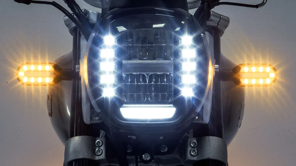 WEB-Faro-y-luces-de-giro.jpg