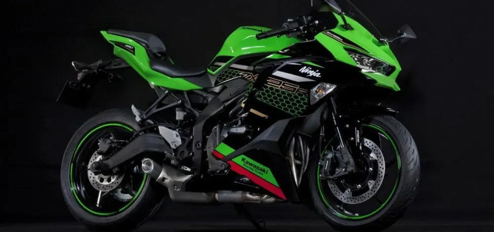 PORTADA-Kawasaki-ZX-25R-Ninja-1200x800-1.jpg