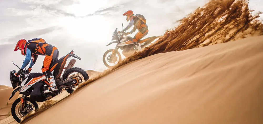 portada-KTM-790-Adventure-R-1.jpg