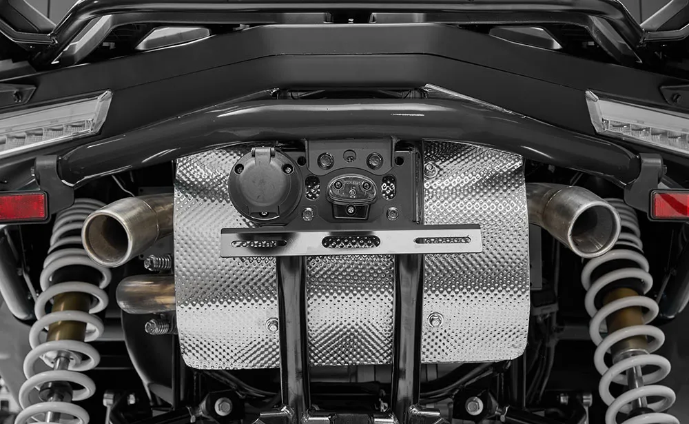 web-MY2020-ZFORCE-1000-Sport-motor.jpg