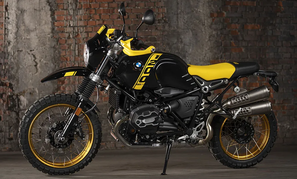 web-bmw-r-ninet-urban-gs-40-years-izq.jpg