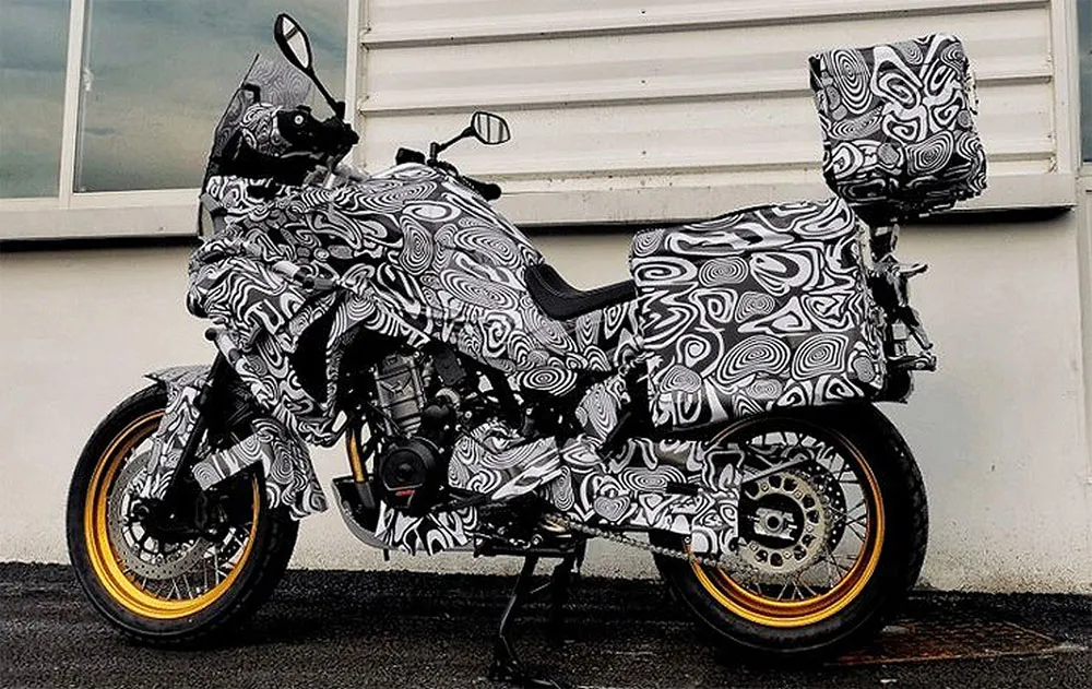 CFMoto-MT800-3.jpg