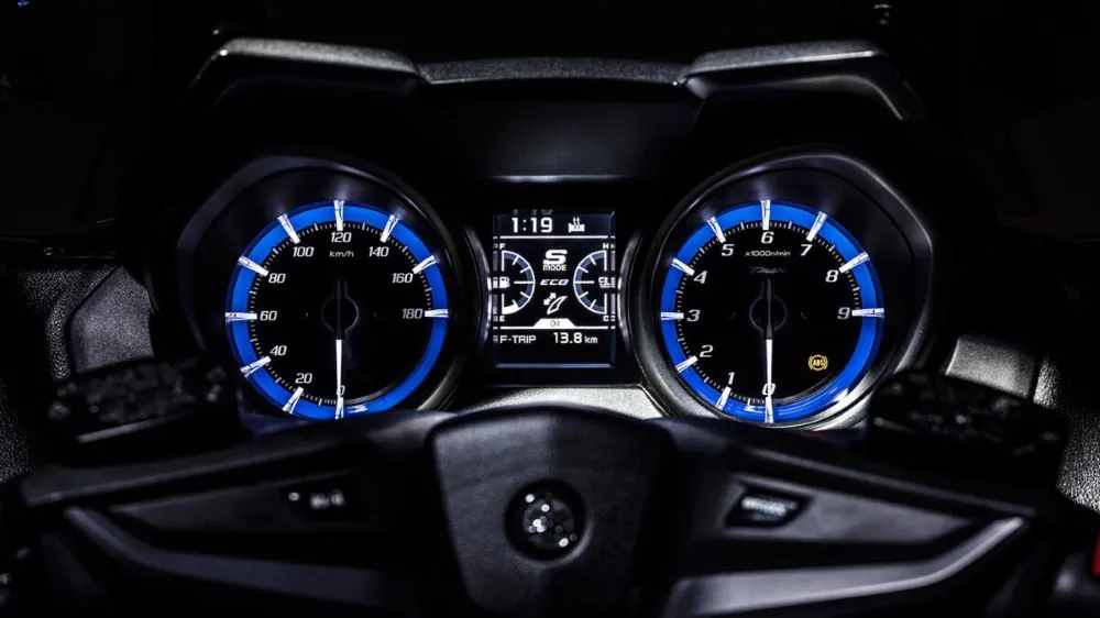 Yamaha-TMAX-20-Aniversario-2021-10-1200x675-1.jpg