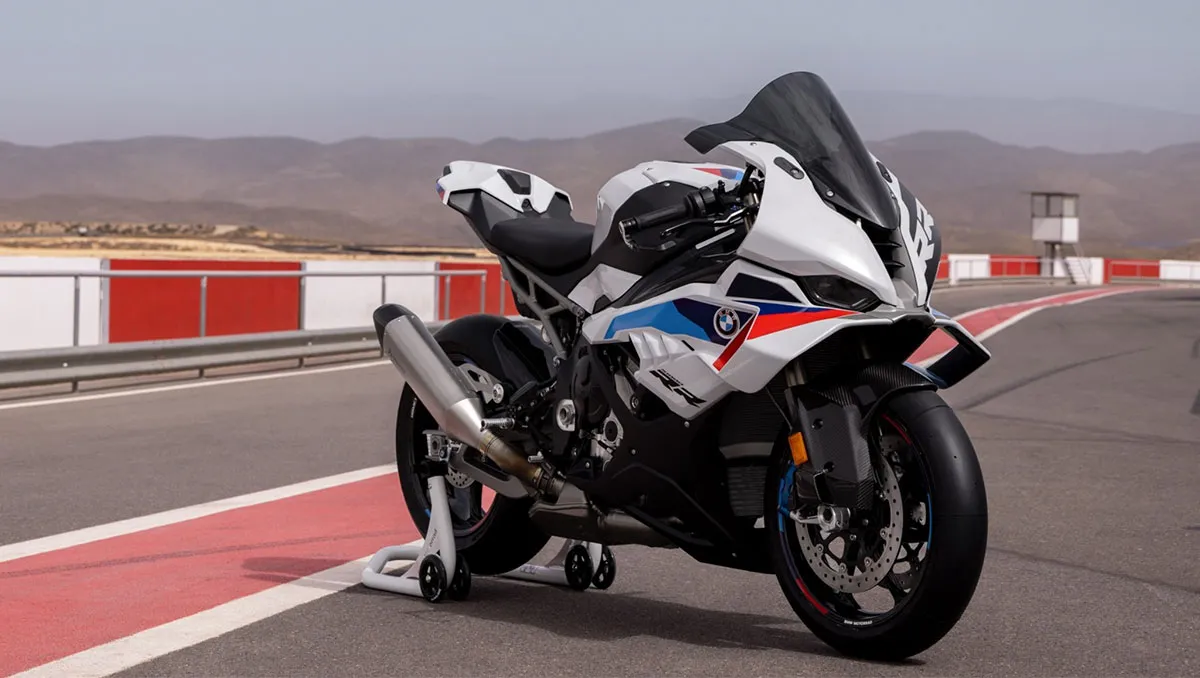 bmw1000.jpg