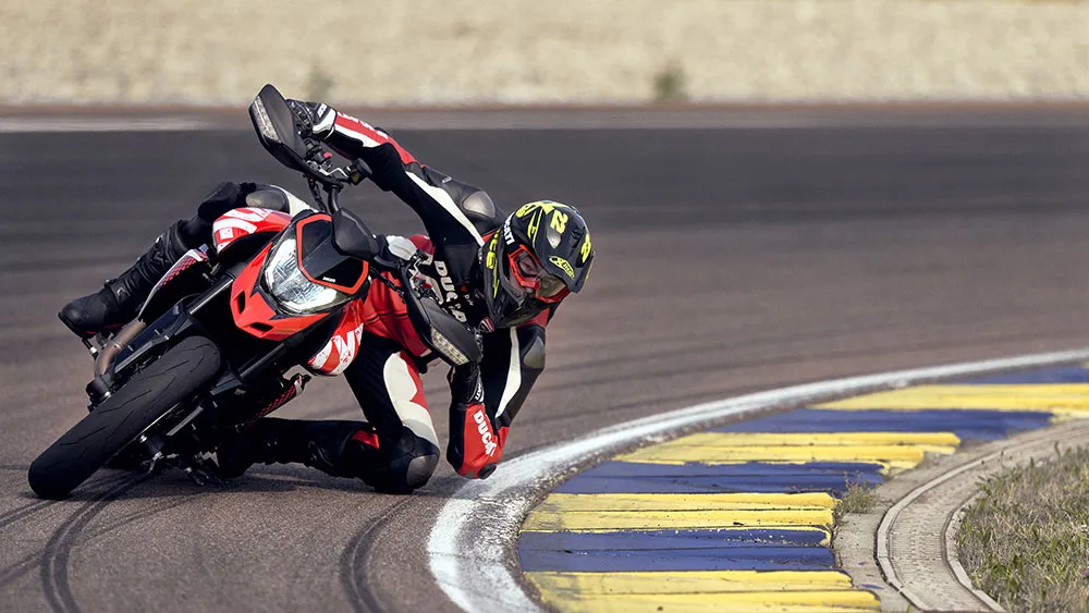 Ducati presenta la nueva Hypermotard 950 RVE