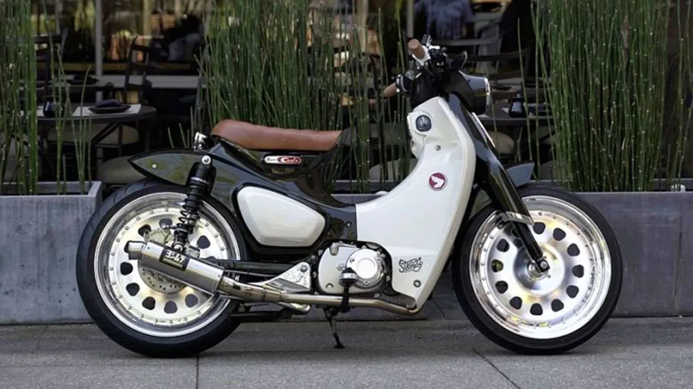 Honda C125 Super Cub customizada