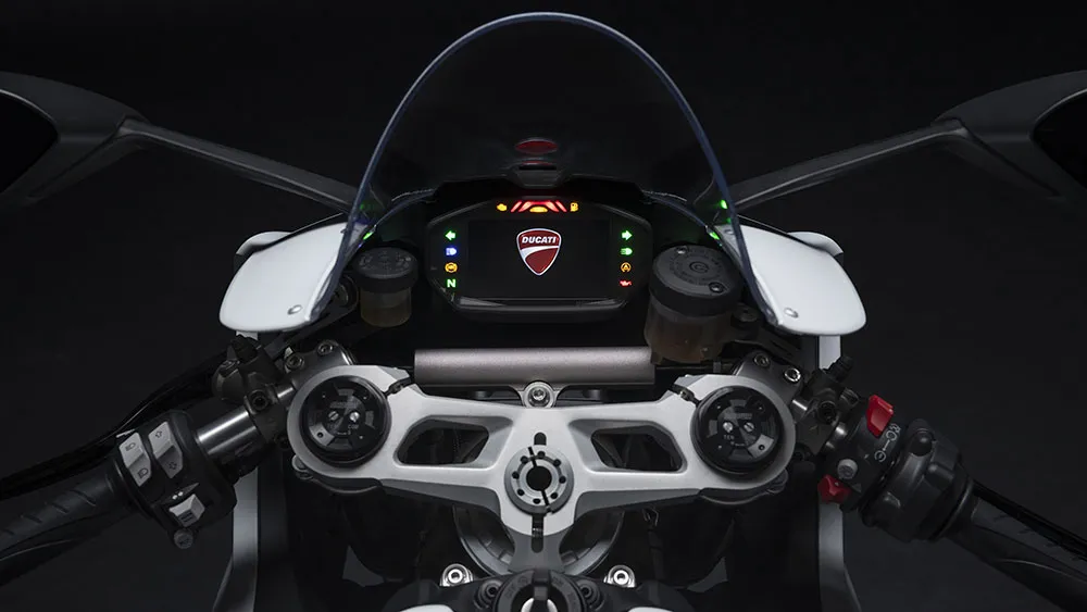 WEB-DUCATI_PANIGALE_V2-_26__UC173826_Mid.jpg