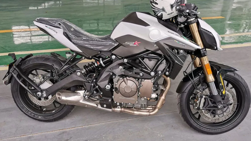 Benelli SRK600: el reemplazo de la TNT600 ya es un hecho