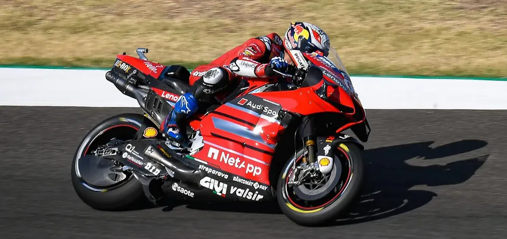 portada-04-andrea-dovizioso-ita_dsc3862.jpg