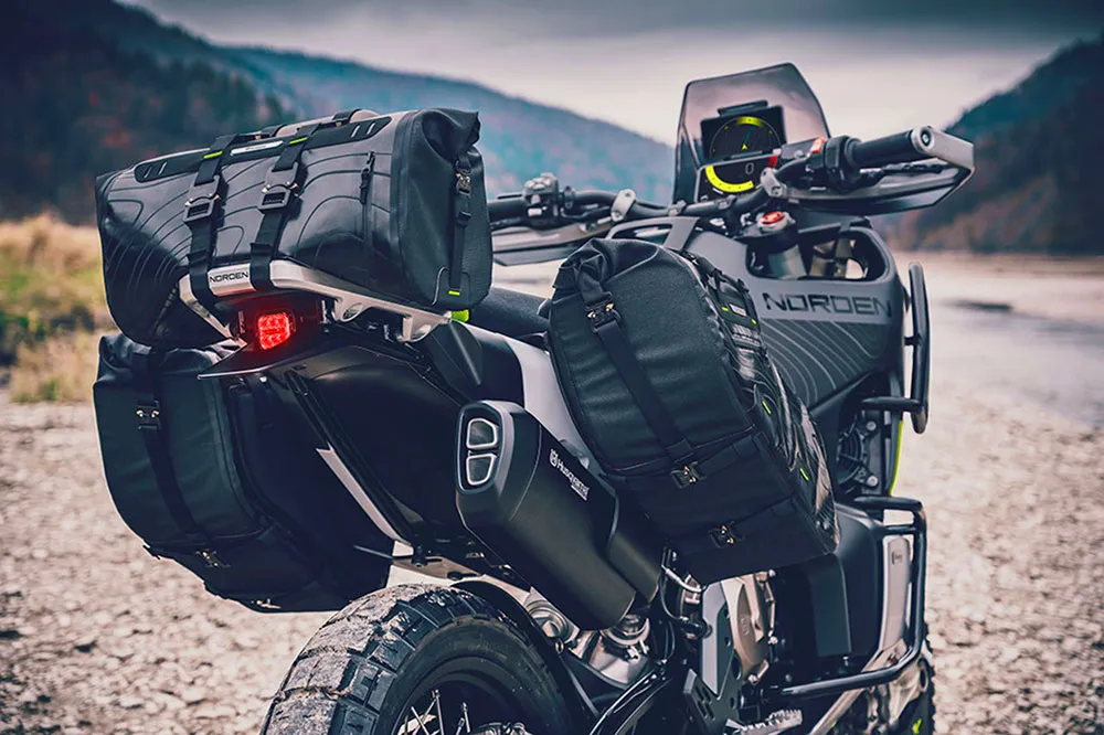 Fotos espía de la nueva Husqvarna Norden 901