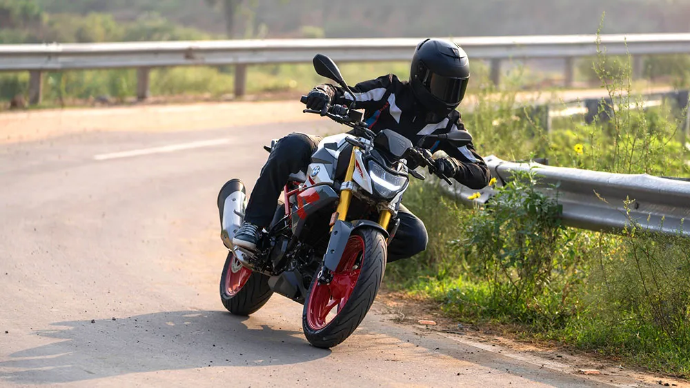 BMW Motorrad presenta la nueva BMW G 310 R