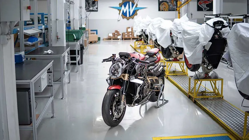 Ducati, MV Agusta y Piaggio retoman la producción