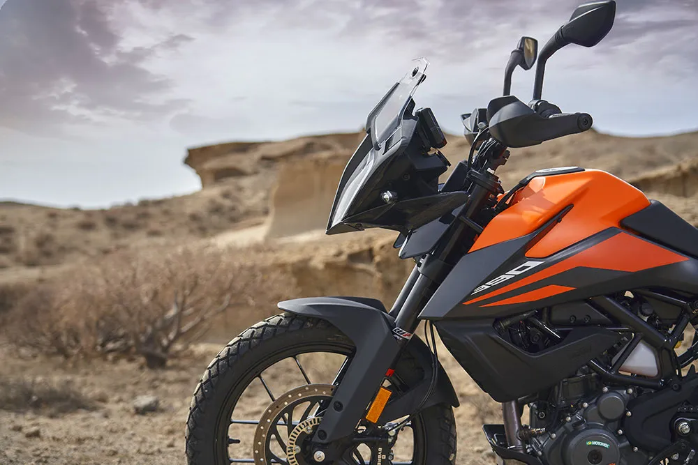 web-KTM_390_ADVENTURE-frente-izq.jpg