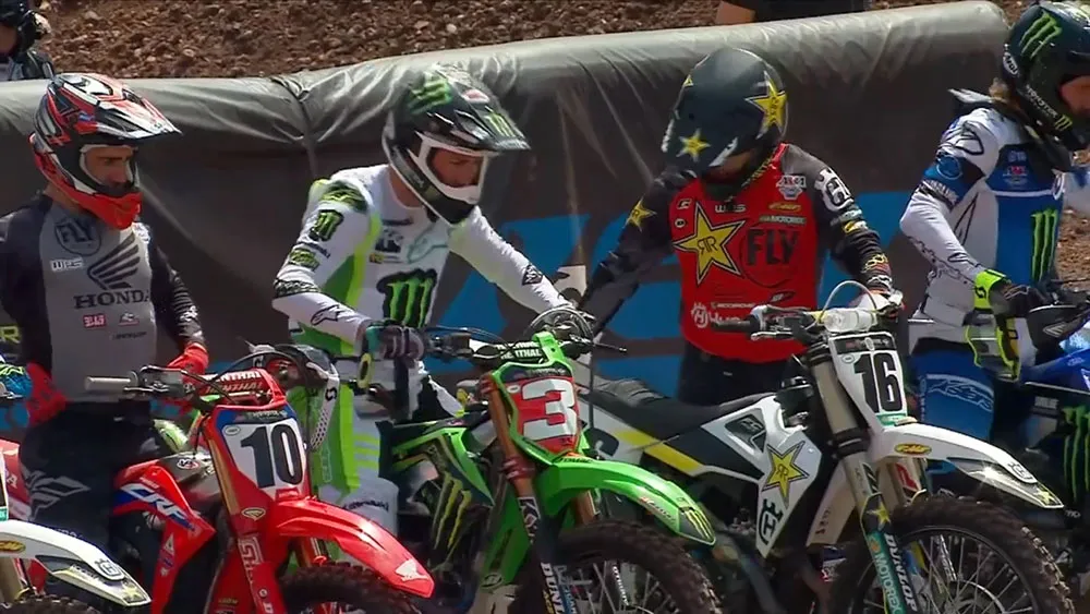 Kawasaki en el podio del Supercross World Championship 2020