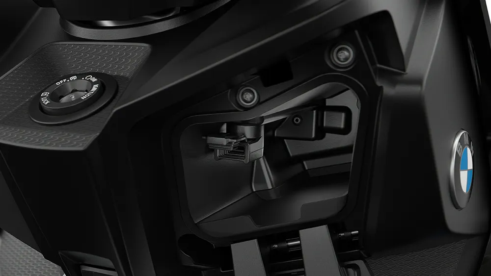 BMW Motorrad presentó los nuevos scooters BMW C 400 X y C 400 GT
