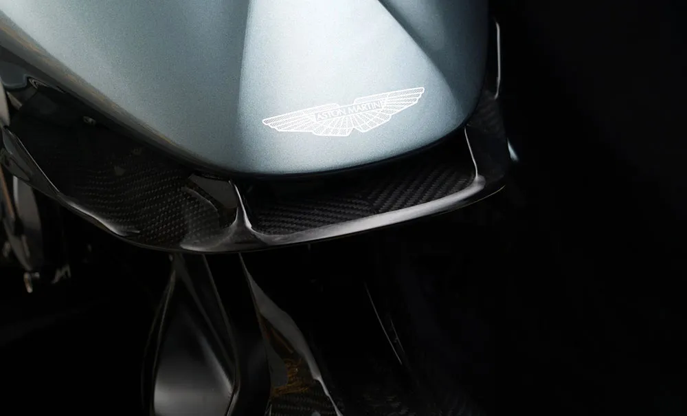 WEB-the-amb-001-by-aston-martin-and-brough-superior-8-jpg.jpg