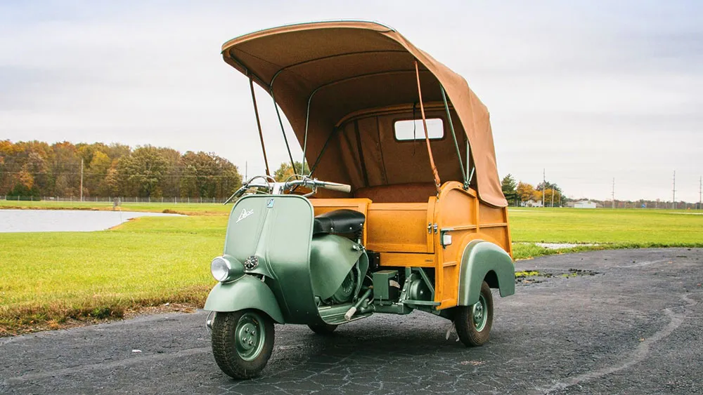 Piaggio reinventa sus scooters de tres ruedas